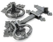 From The Anvil Shakespeare Latch Set, Pewter - 33685