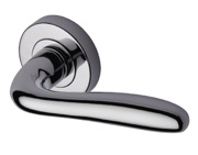 Heritage Brass Columbus Door Handles On Round Rose, Polished Chrome - COL1762-PC (sold in pairs)