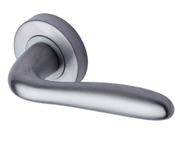 Heritage Brass Columbus Door Handles On Round Rose, Satin Chrome - COL1762-SC (sold in pairs)