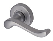 Heritage Brass Bedford Door Handles On Round Rose, Satin Chrome - V3010-SC (sold in pairs)
