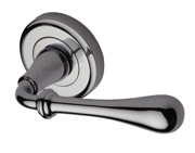 Heritage Brass Roma Door Handles On Round Rose, Polished Chrome - V7155-PC (sold in pairs)