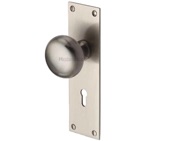 Heritage Brass Balmoral Low Profile Door Knobs On Backplate, Satin Nickel - BAL8500-SN (sold in pairs)