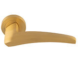 Carlisle Brass Manital Dune Door Handles On Round Rose, Satin Brass - DU5SB (sold in pairs)