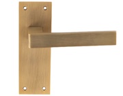 Carlisle Brass Sasso Door Handles On Slim Backplate, Antique Brass - EUL011AB (sold in pairs)