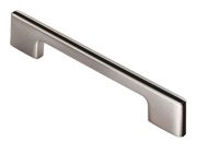 Carlisle Brass Fingertip Harris Cupboard Pull Handle (128mm Or 192mm), Satin Chrome With Black Inlay - FTD529SC/BLK