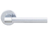 Carlisle Brass Manital Hey Rete Door Handles On Round Rose, Polished Chrome - HN5PC (sold in pairs)
