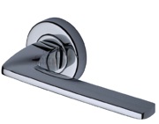 M Marcus Sorrento Diffuse Door Handles On Round Rose, Polished Chrome - SC-7400-PC (sold in pairs)
