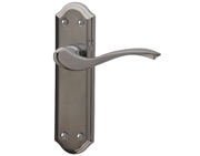 Intelligent Hardware Windsor Door Handles On Backplate, Dual Finish Polished & Satin Chrome - WIN.01.CP/SCP (sold in pairs) 