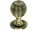 Prima Queen Anne Reeded Solid Cupboard Knobs (25mm, 32mm Or 38mm), Antique Brass - XL974AB